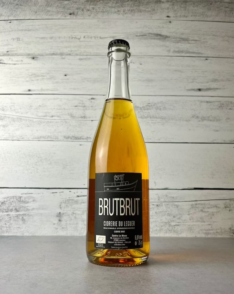 750 mL bottle of Cidrerie du Leguer - Cidre Brut - Cidre Bio