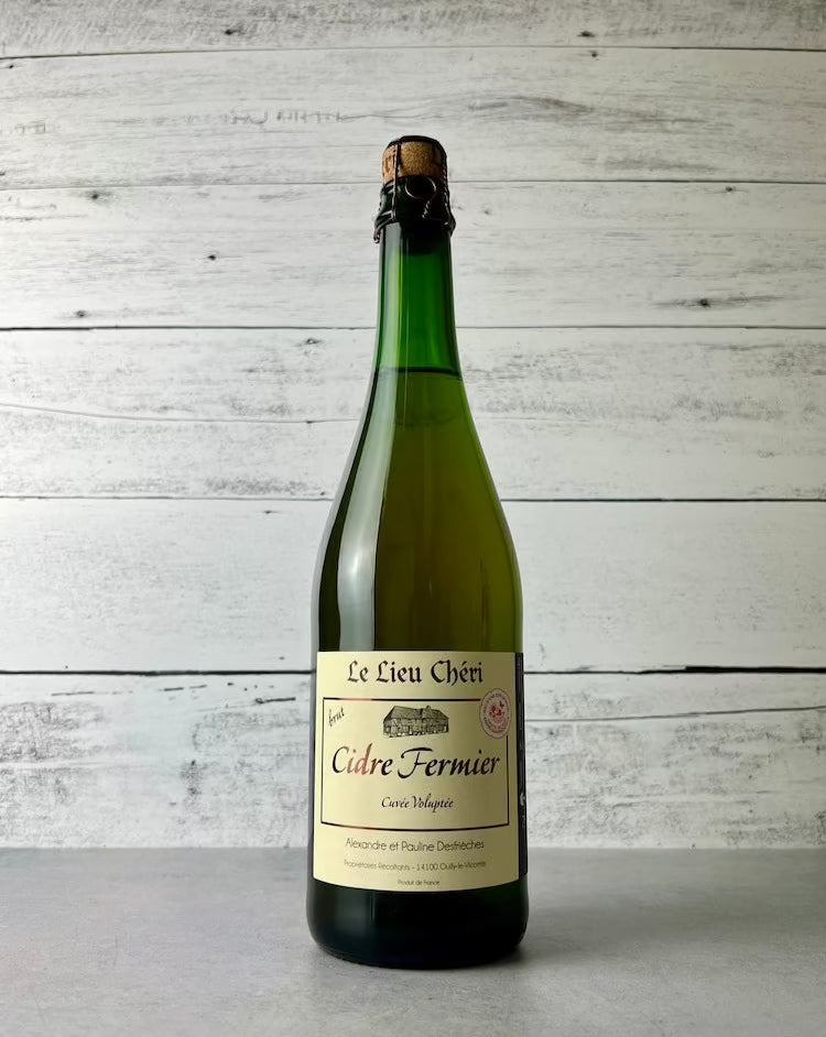 750 mL bottle of Le Lieu Chéri Cidre Fermier Brut Cuvée Volumptée